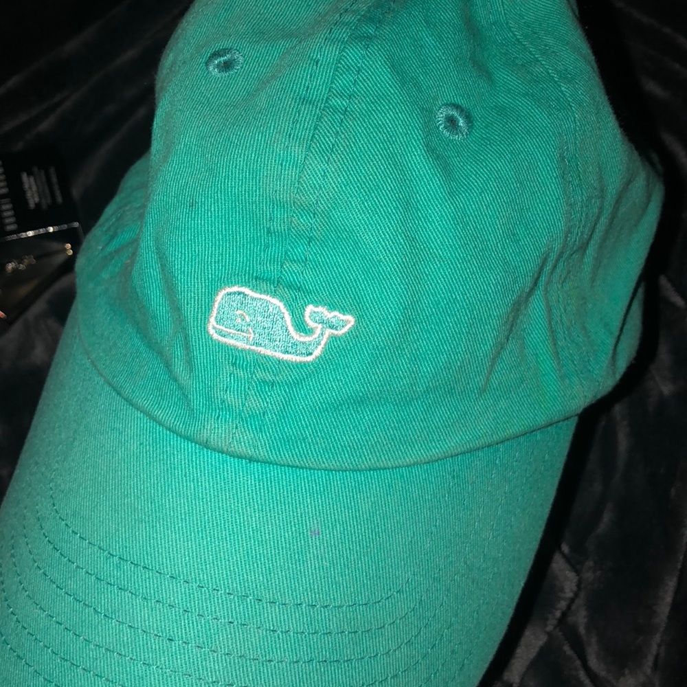 vineyard vines hat